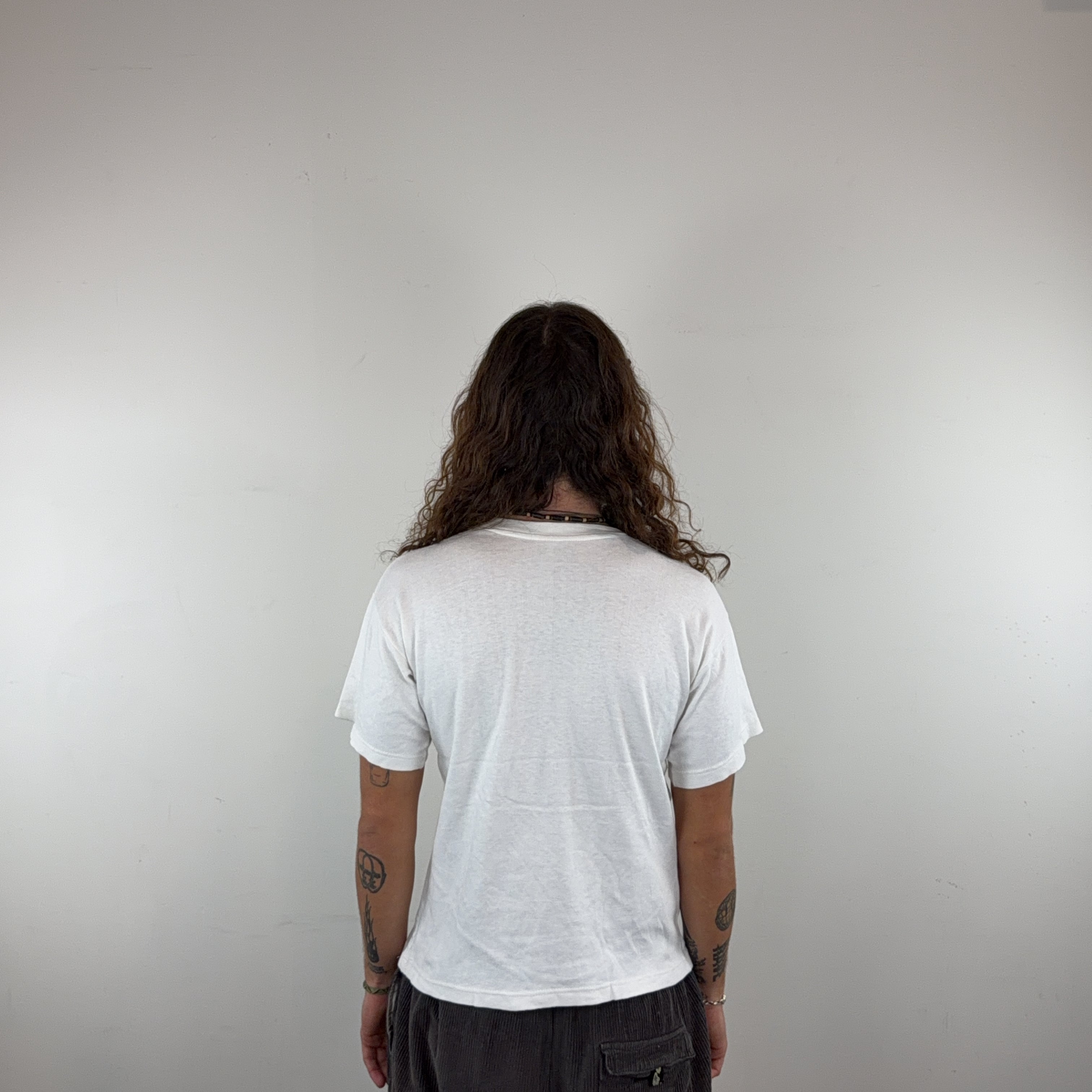 GRAPHIC TEE - SMALL