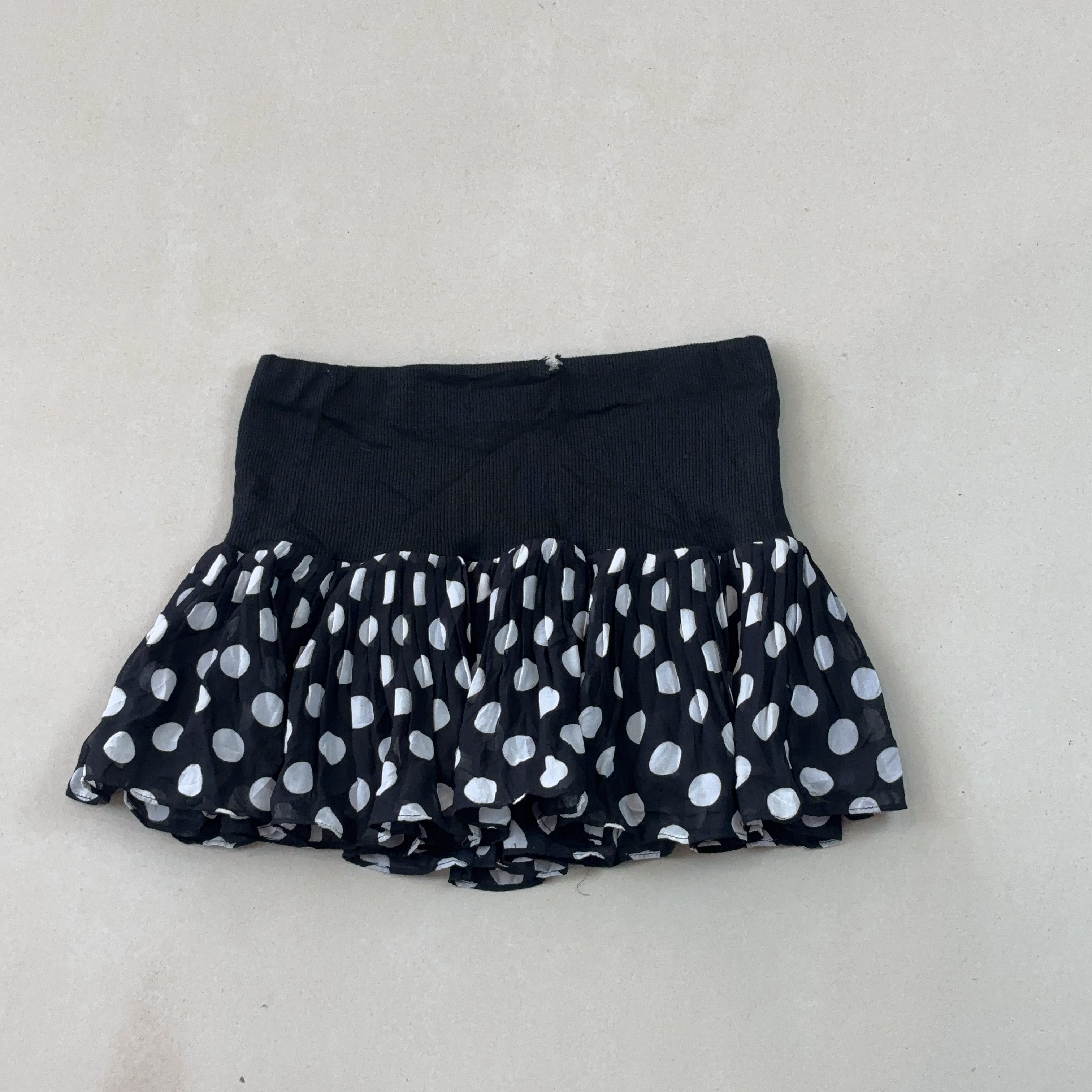 VINTAGE SKIRT - MEDIUM