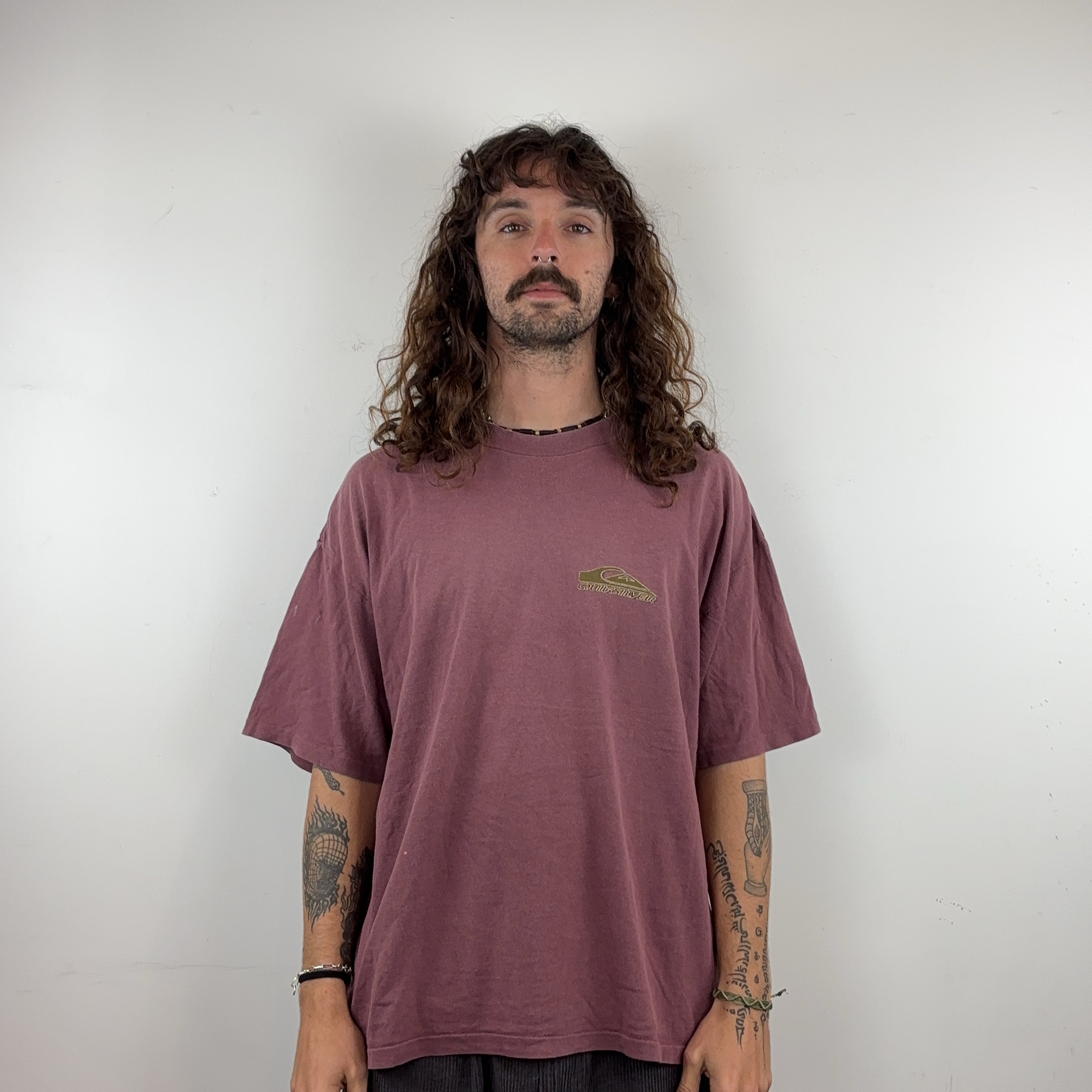QUIKSILVER TEE - X LARGE