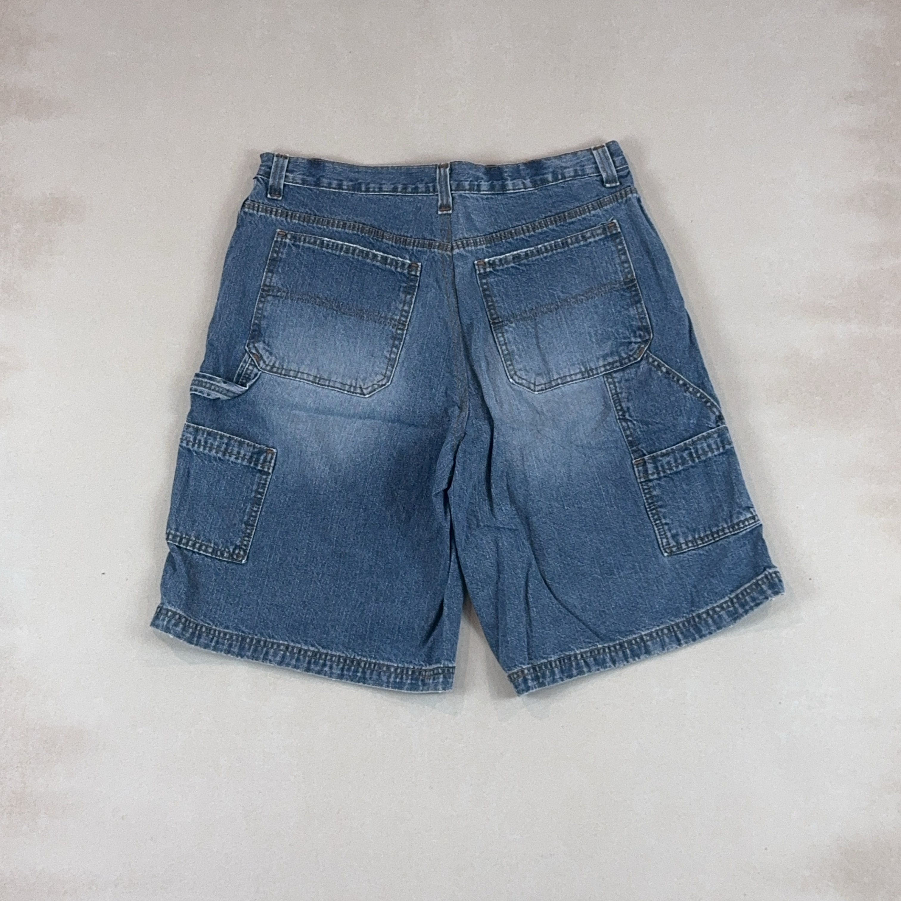 FADED GLORY SHORTS - X LARGE