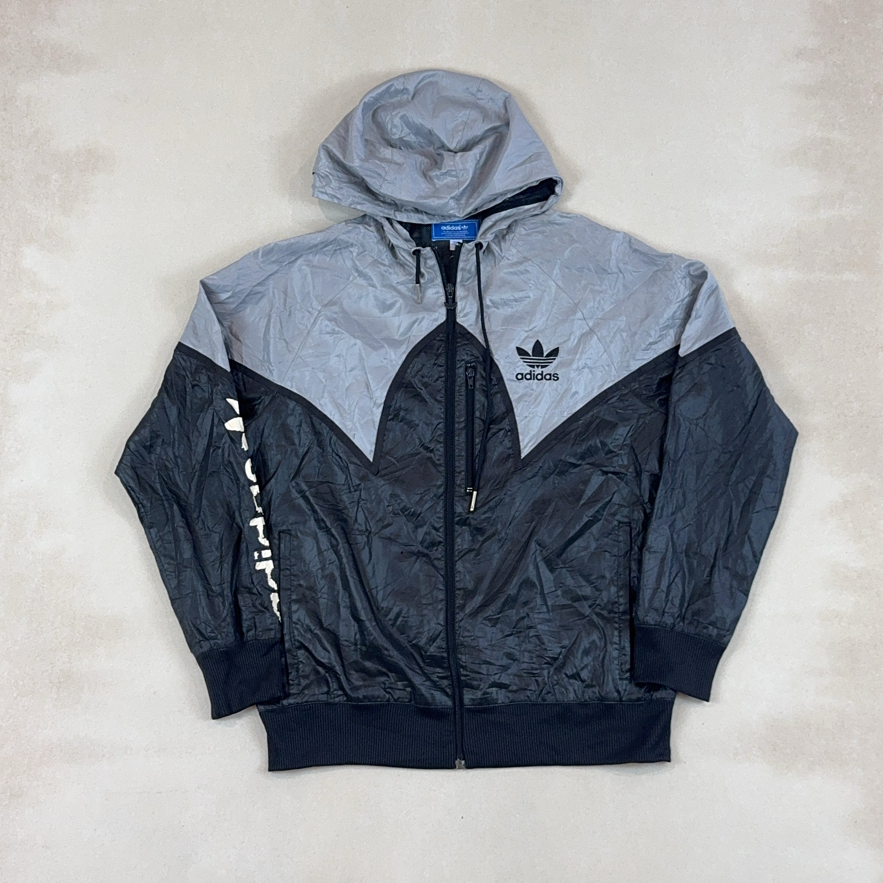 ADIDAS WIND BREAKER - LARGE