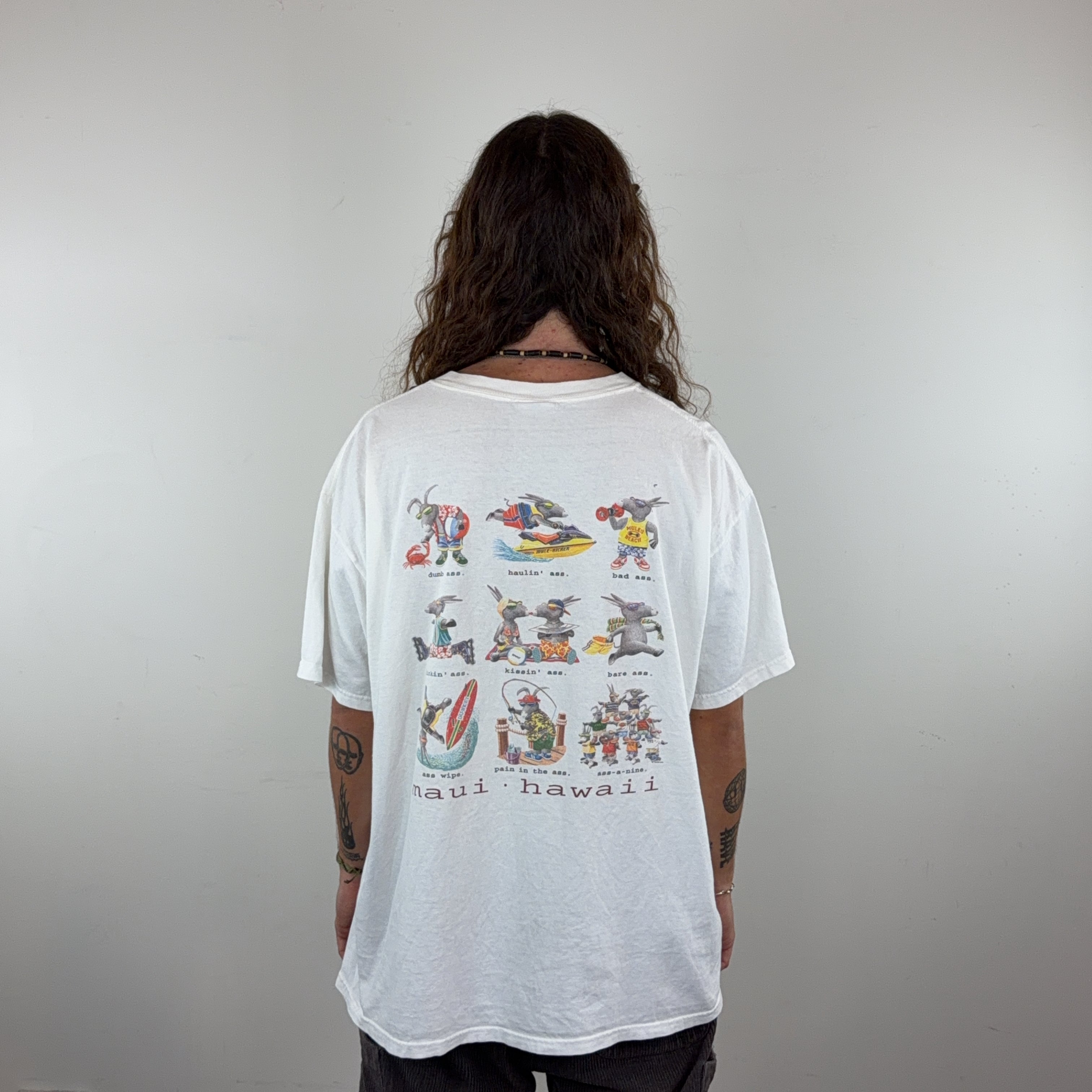 GRAPHIC TEE 'MAUI HAWAII' TEE - LARGE