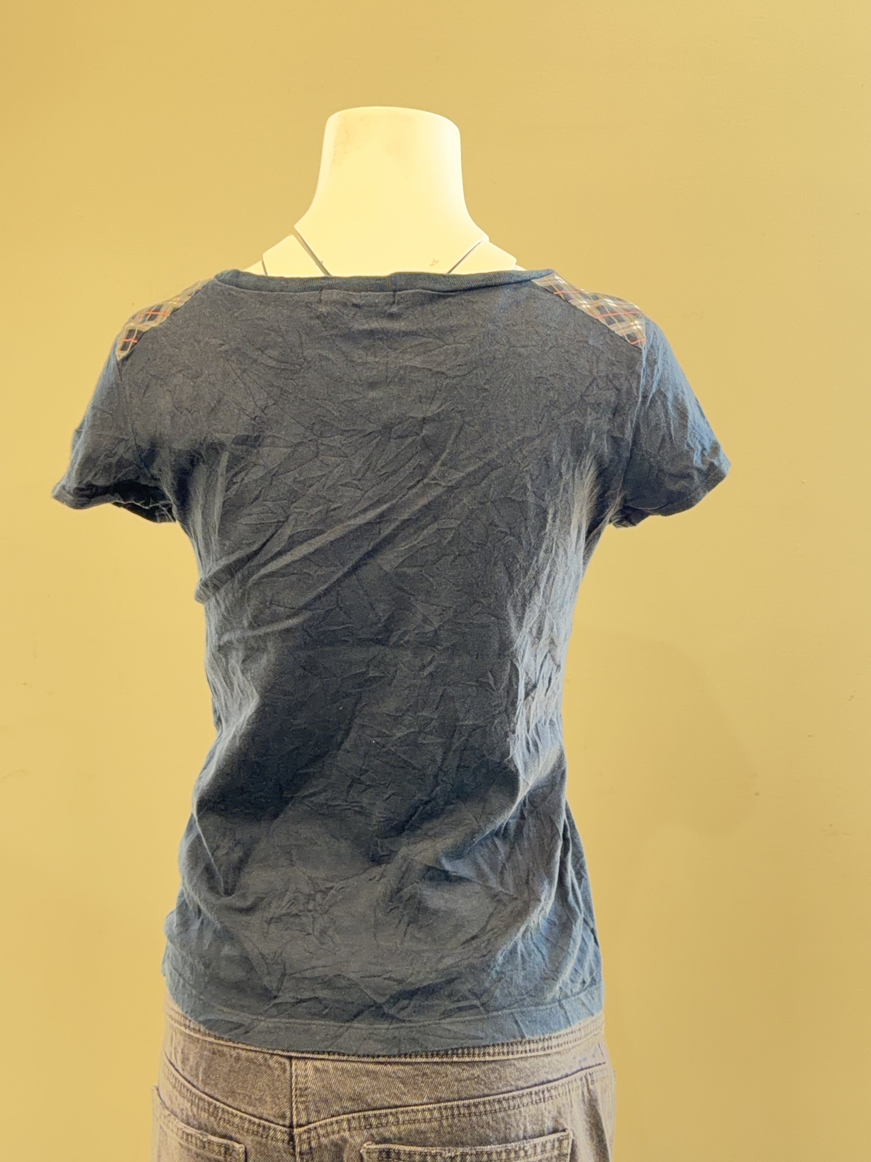 BURBERRY TEE - 38
