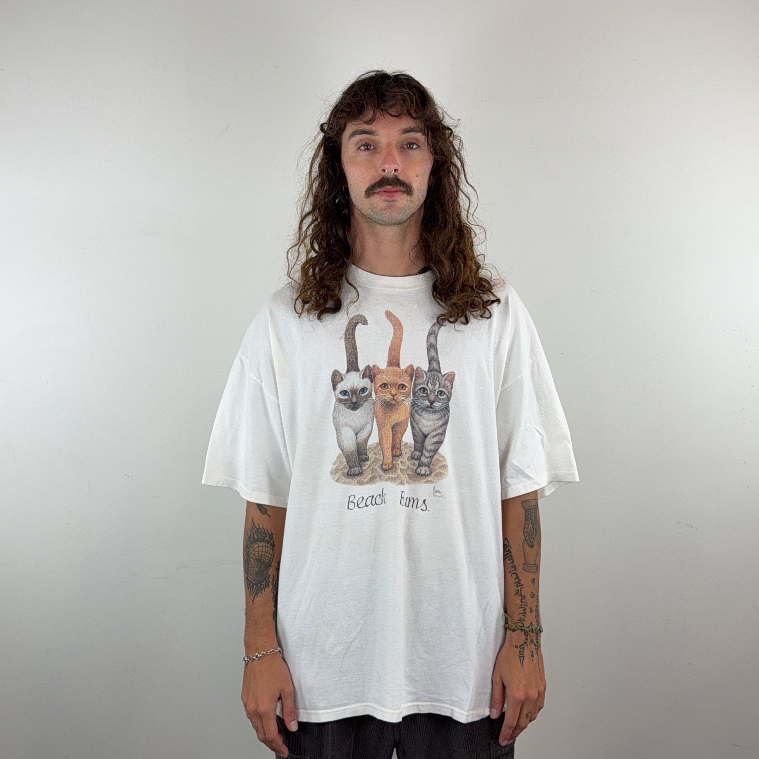 'BEACH BUMS' VINTAGE TEE - X LARGE