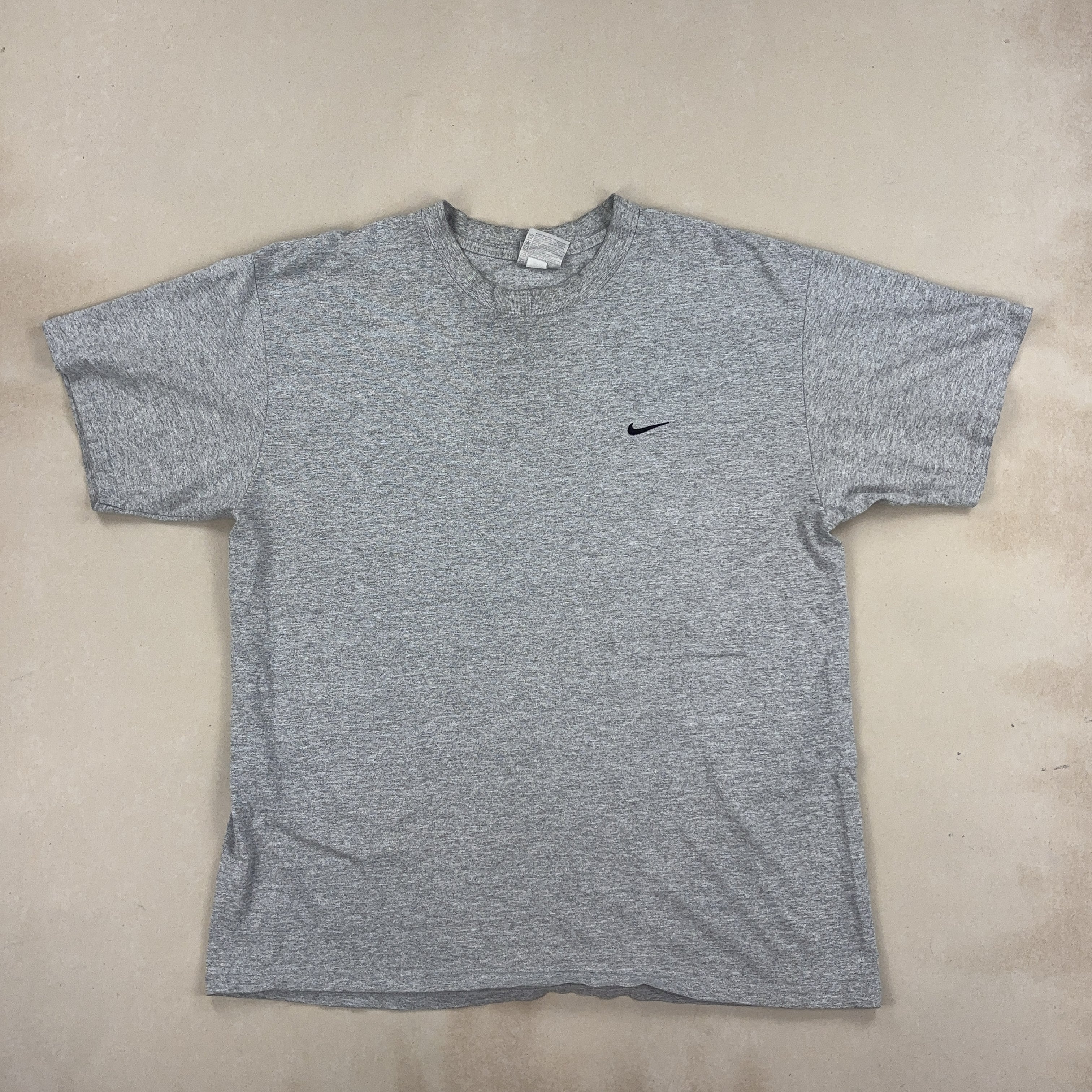 NIKE GREY TEE - LARGE