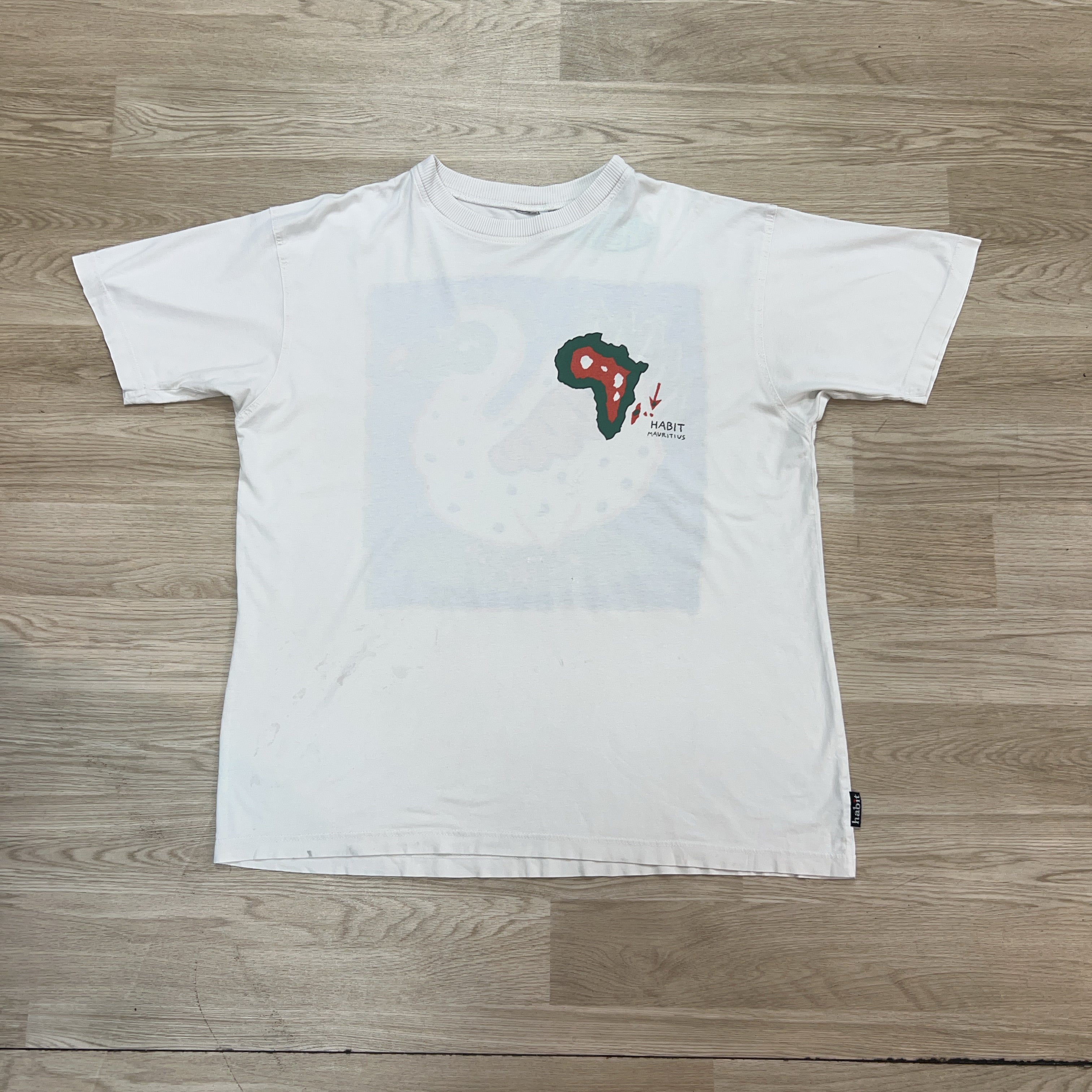 HABIT TEE - LARGE