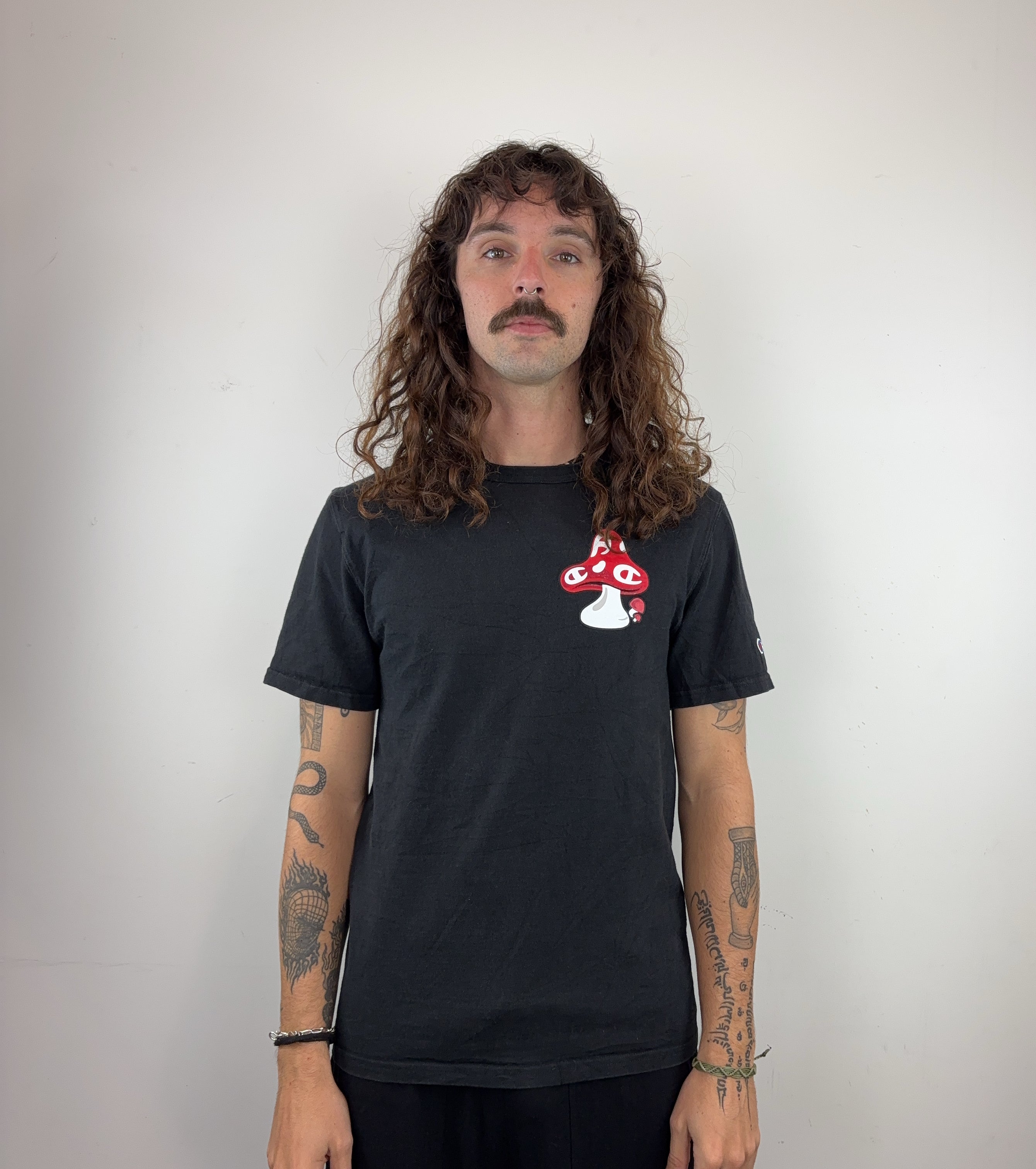 CHAMPION TEE - SMALL