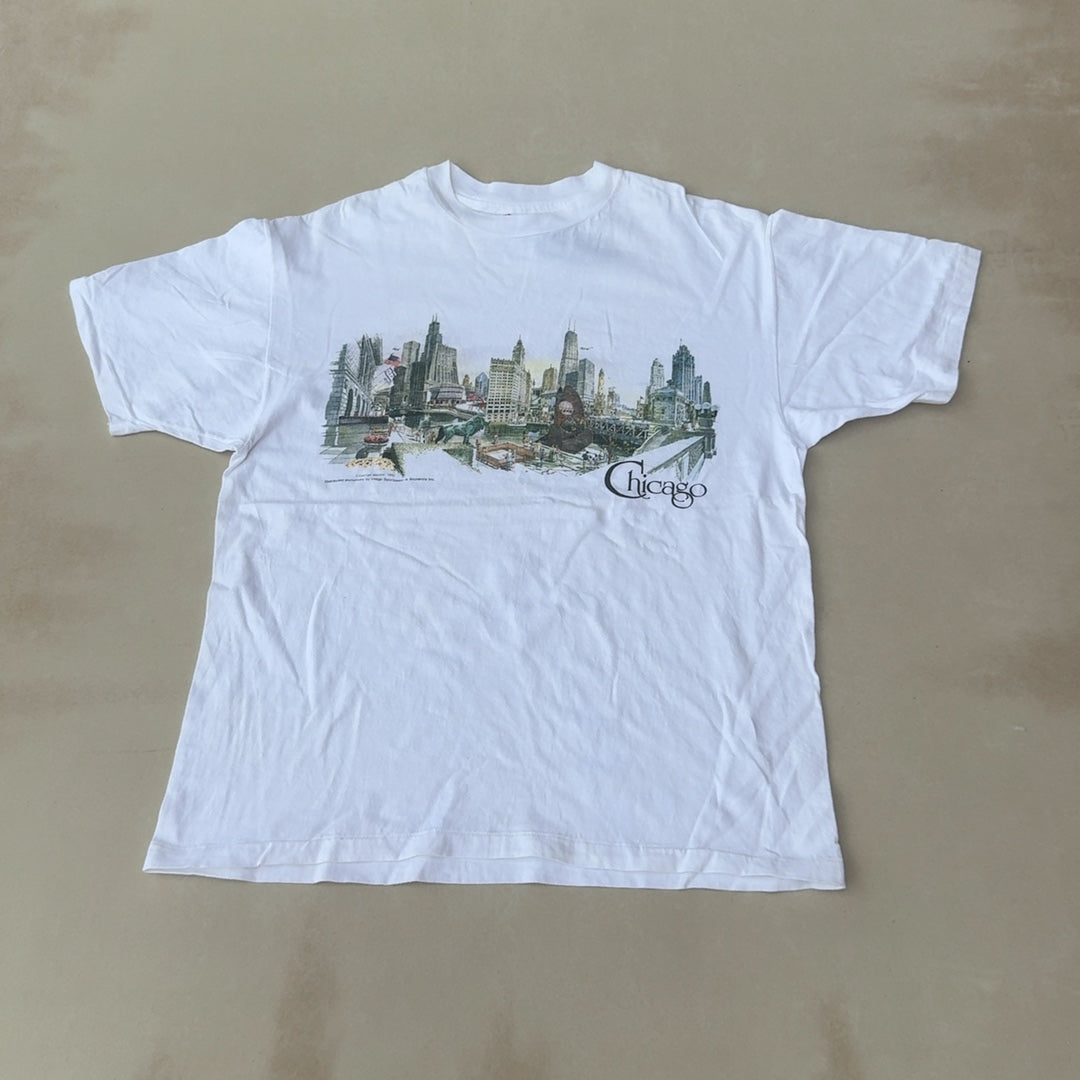 GRAPHIC CHICAGO TEE - LARGE
