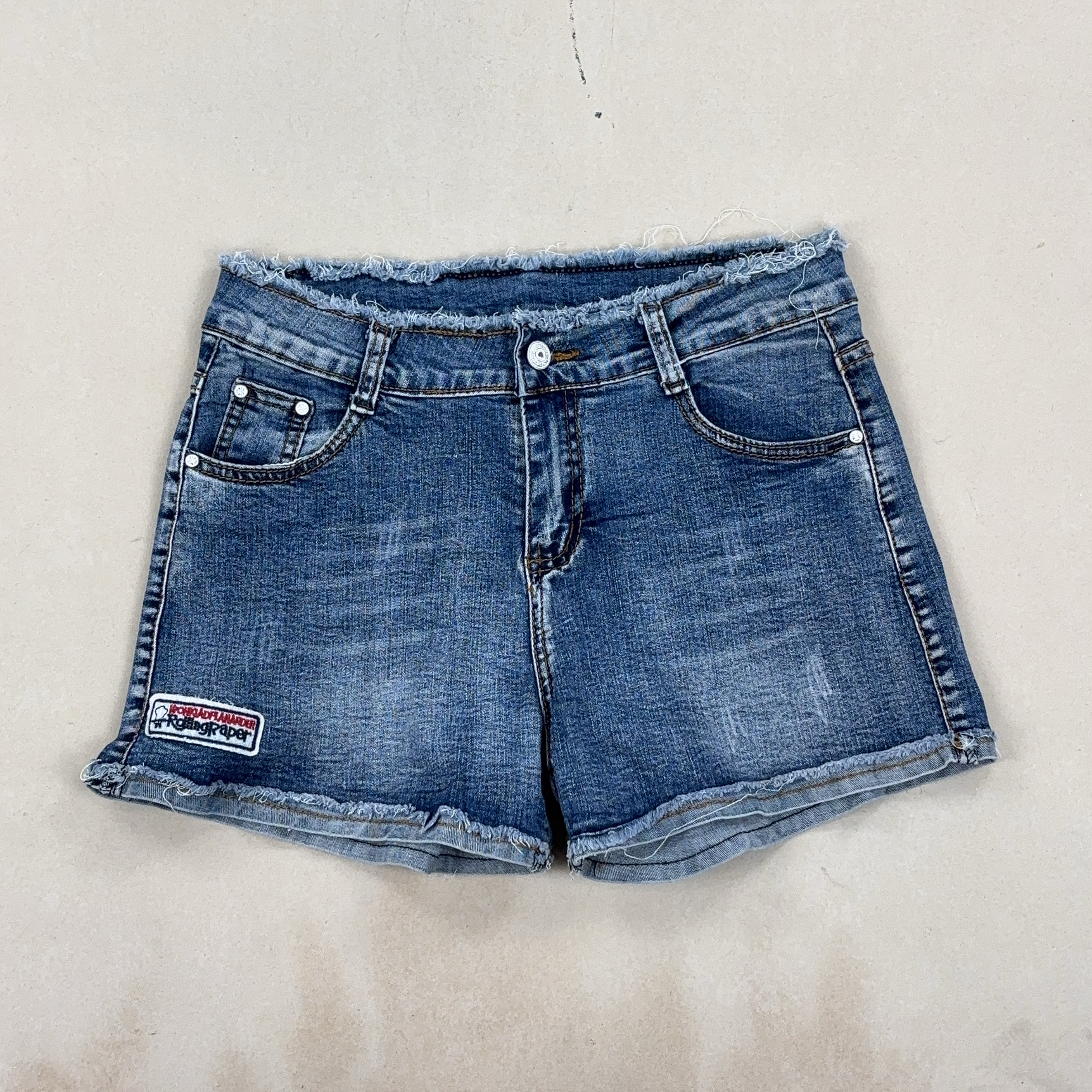 VINTAGE DENIM SHORTS - MEDIUM