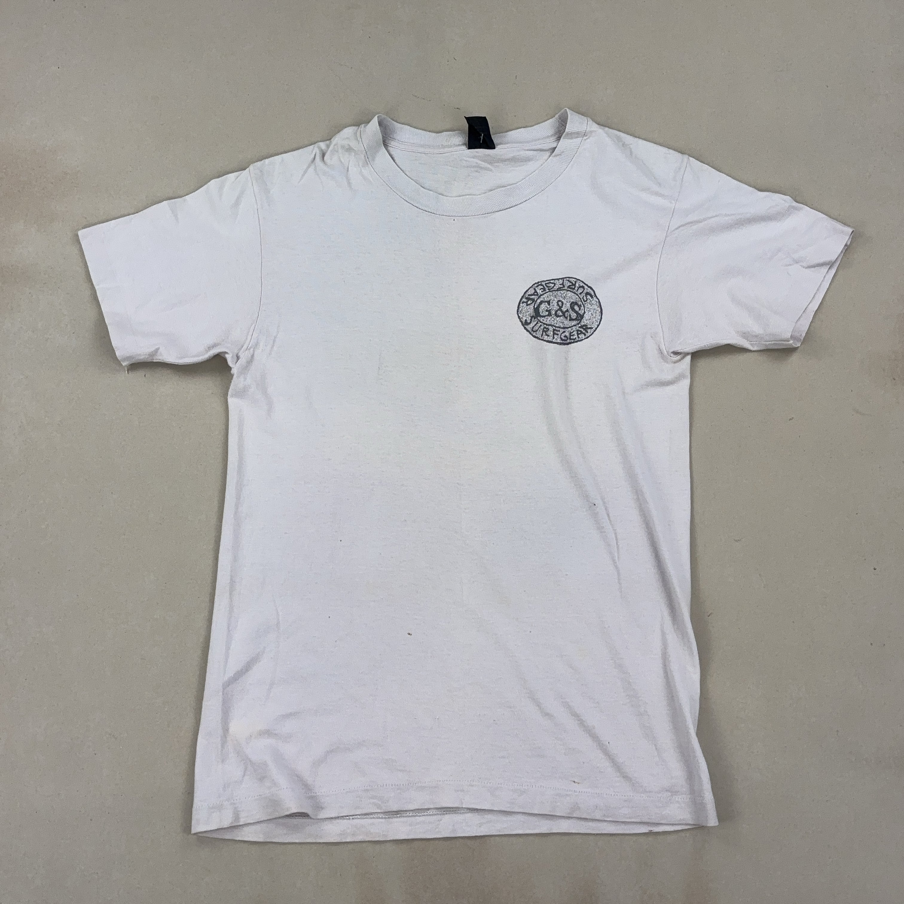 GORDON & SMITH TEE - MEDIUM