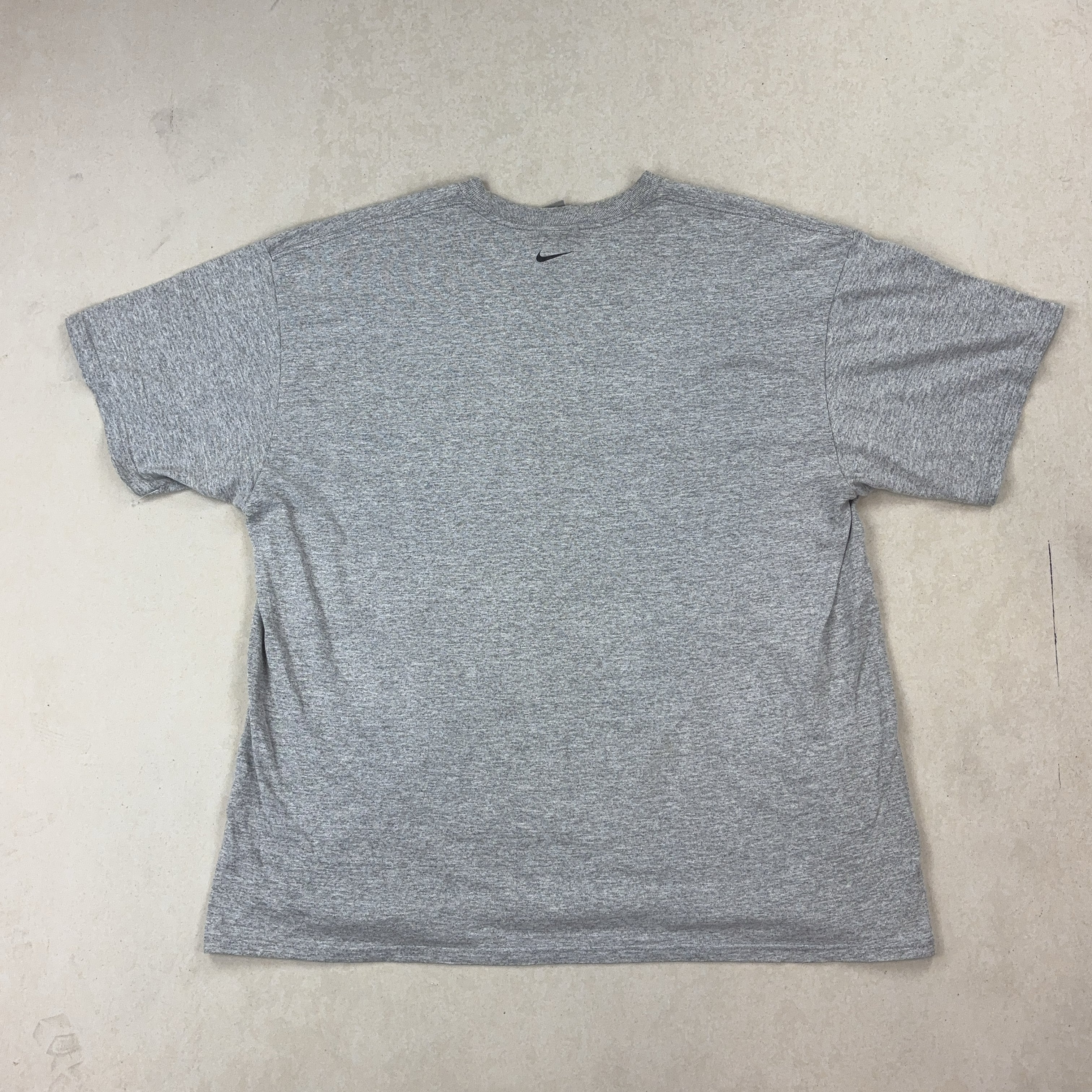 NIKE TEE - X LARGE