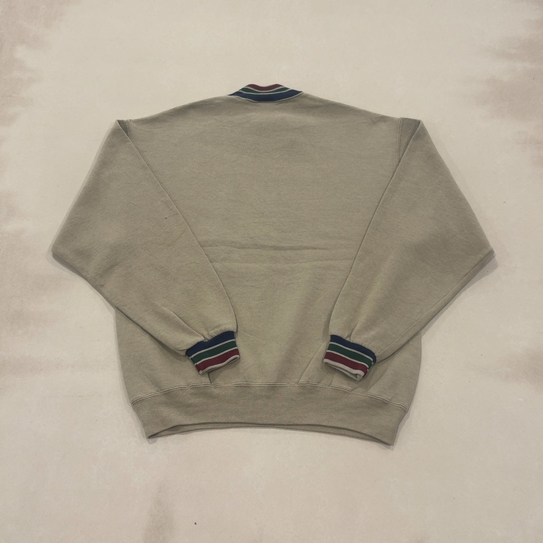 GRAPHIC OLD SCHOOL CREW - MEDIUM