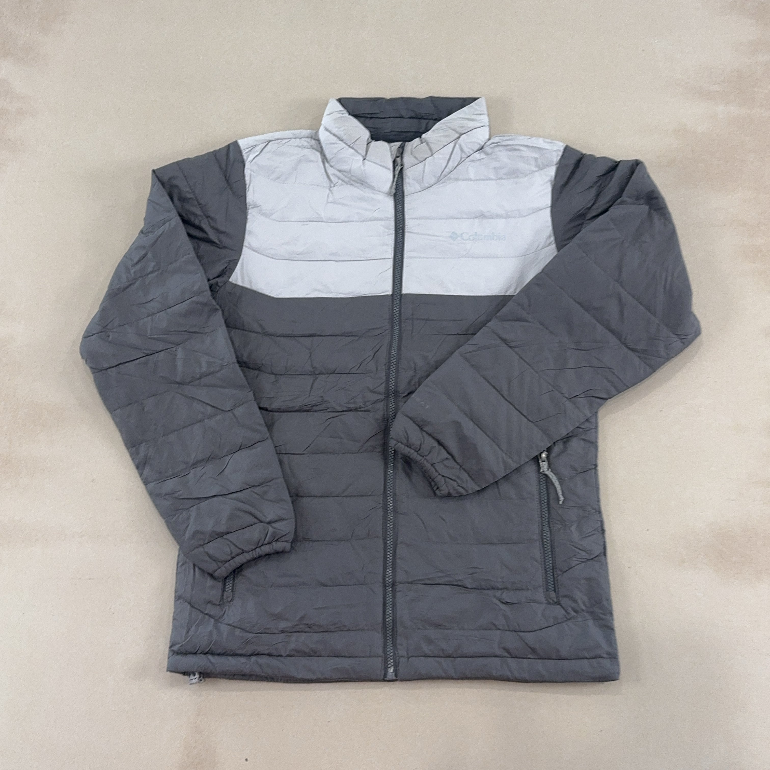 COLUMBIA GREY & WHITE JACKET - SMALL