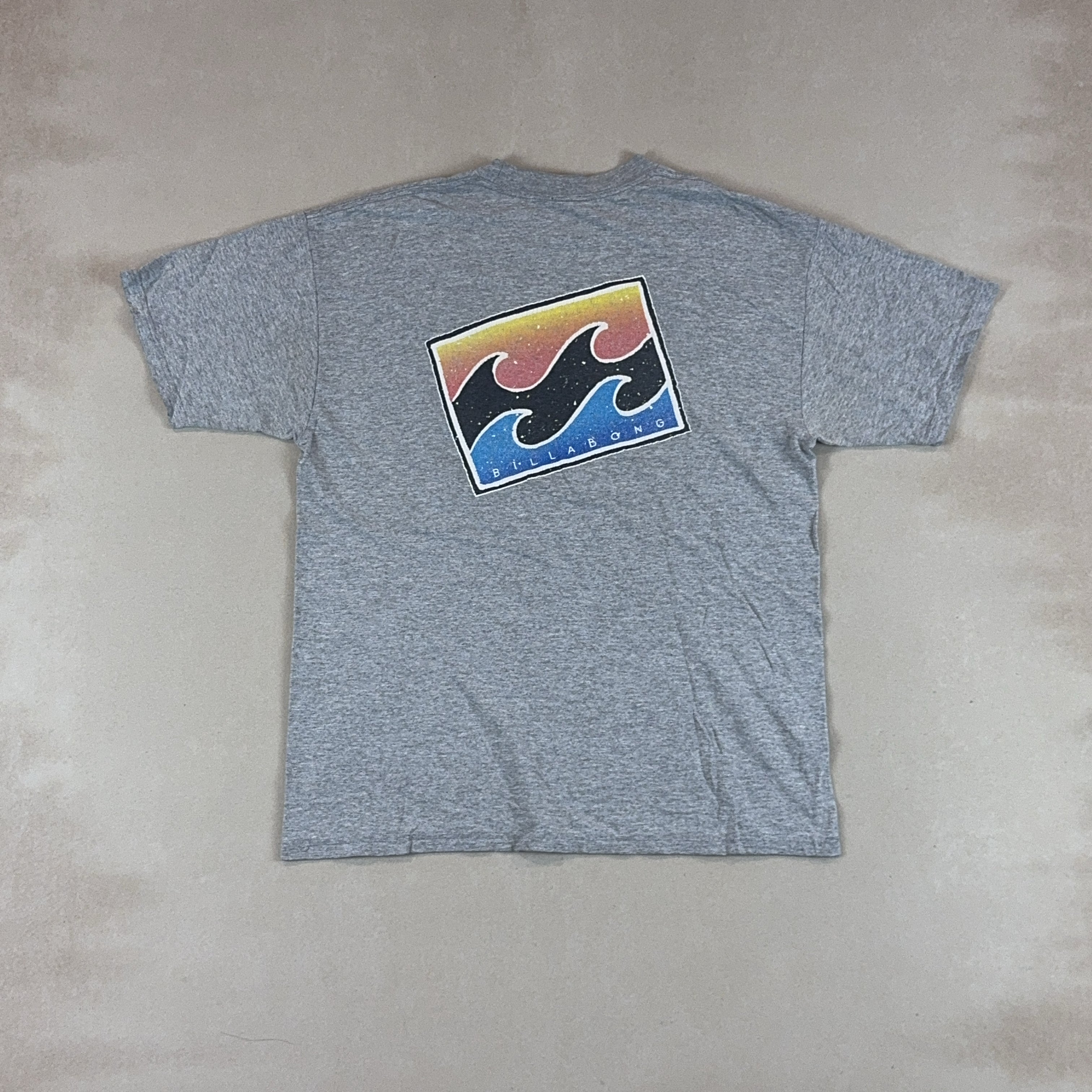 BILLABONG TEE - MEDIUM