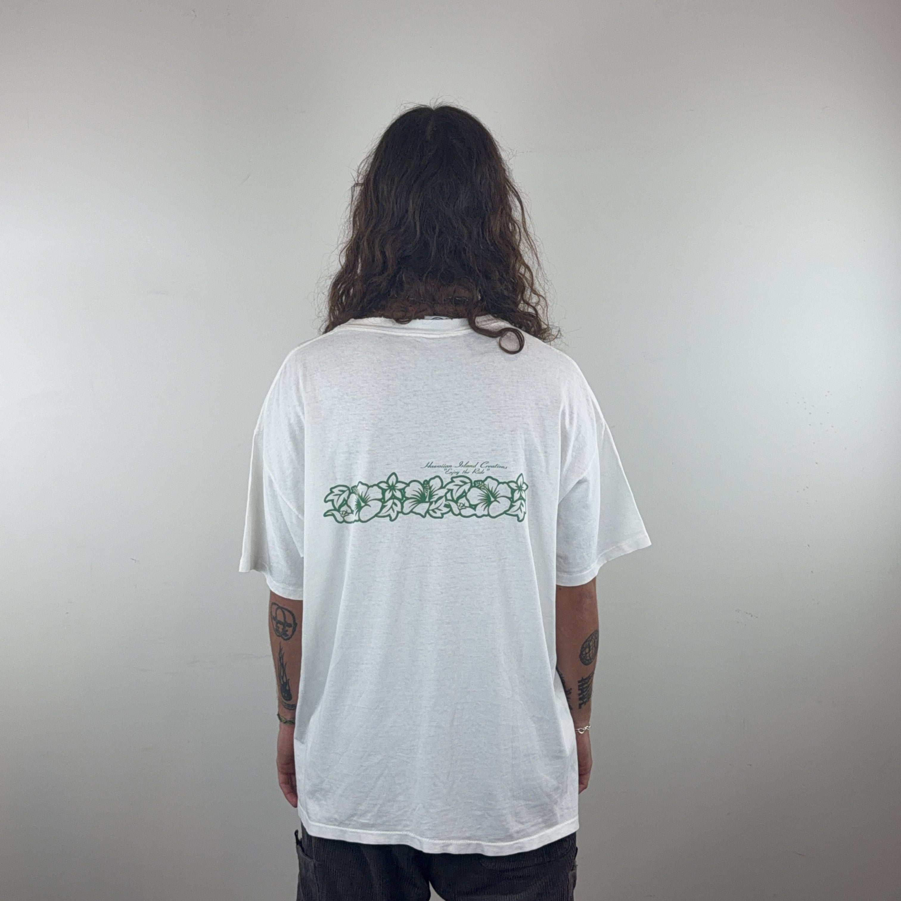 HAWAIIN ISLANDS CREATIONS TEE - X LARGE