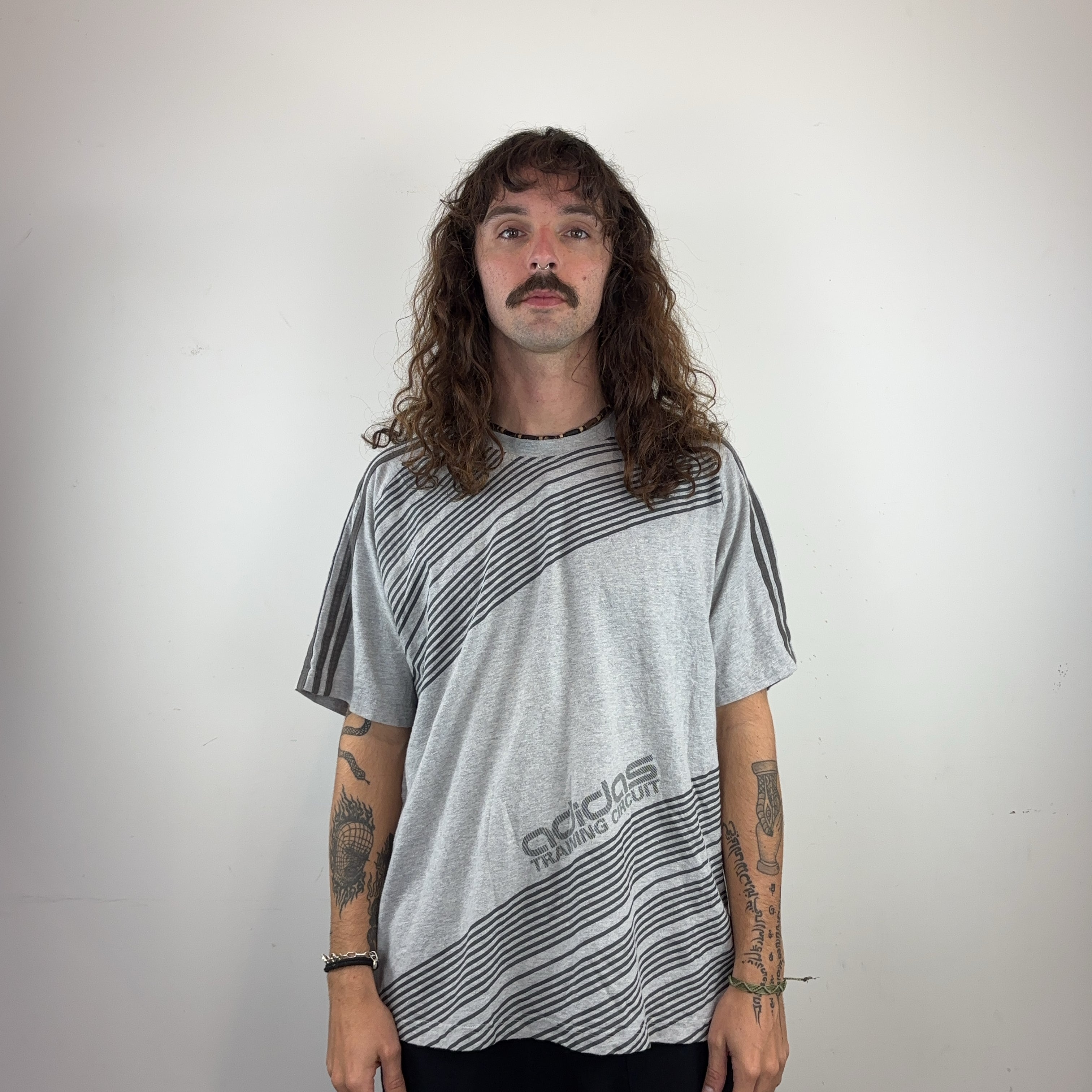 ADIDAS TEE - LARGE