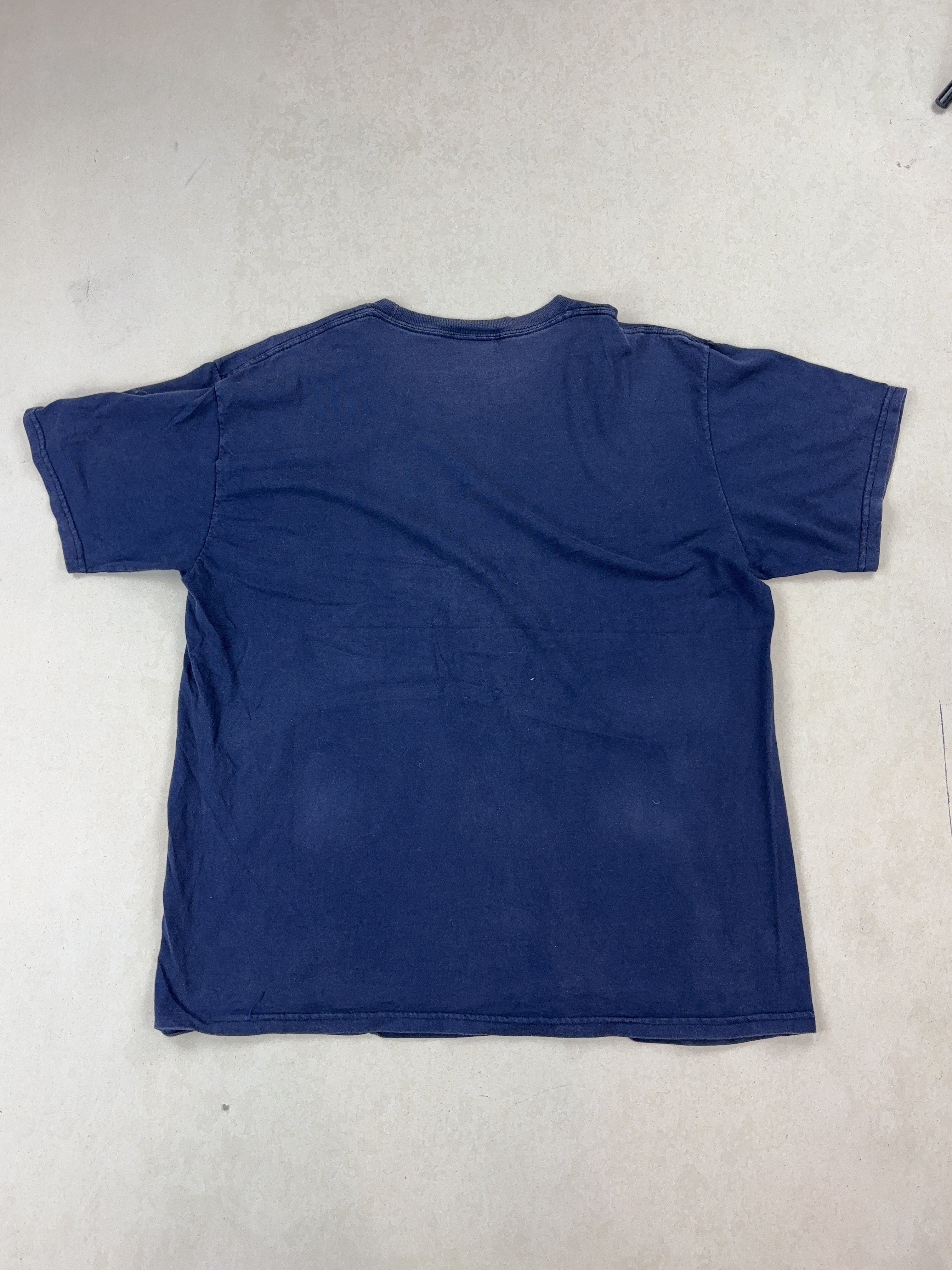 NIKE TEE - LARGE