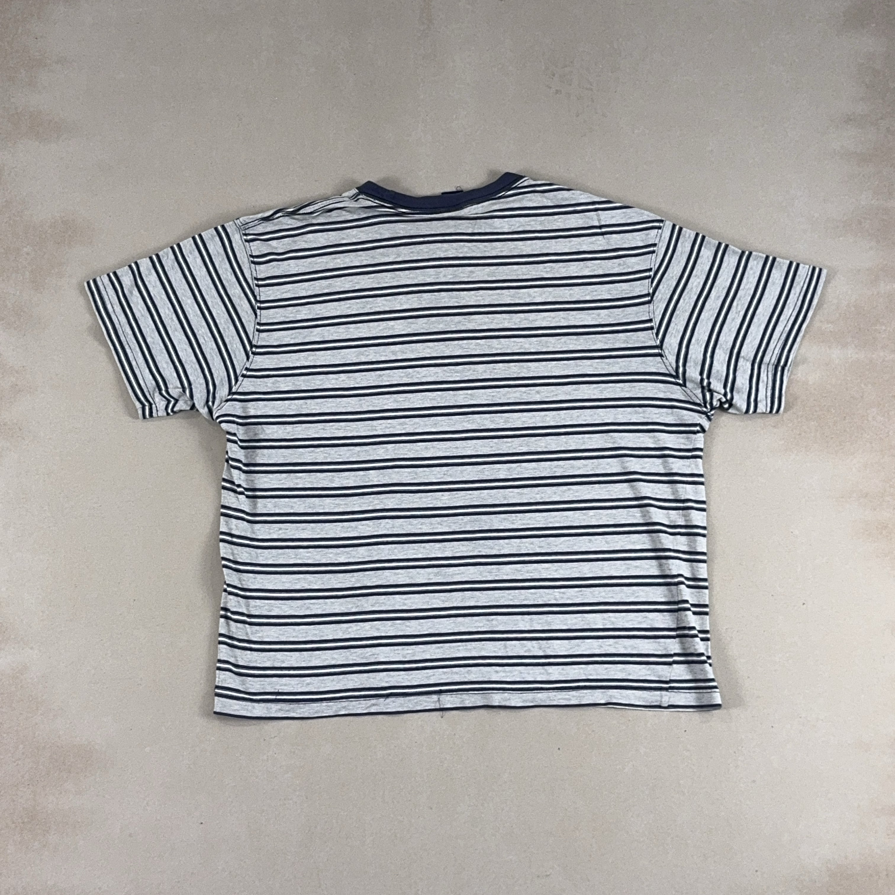 GAP TEE - LARGE