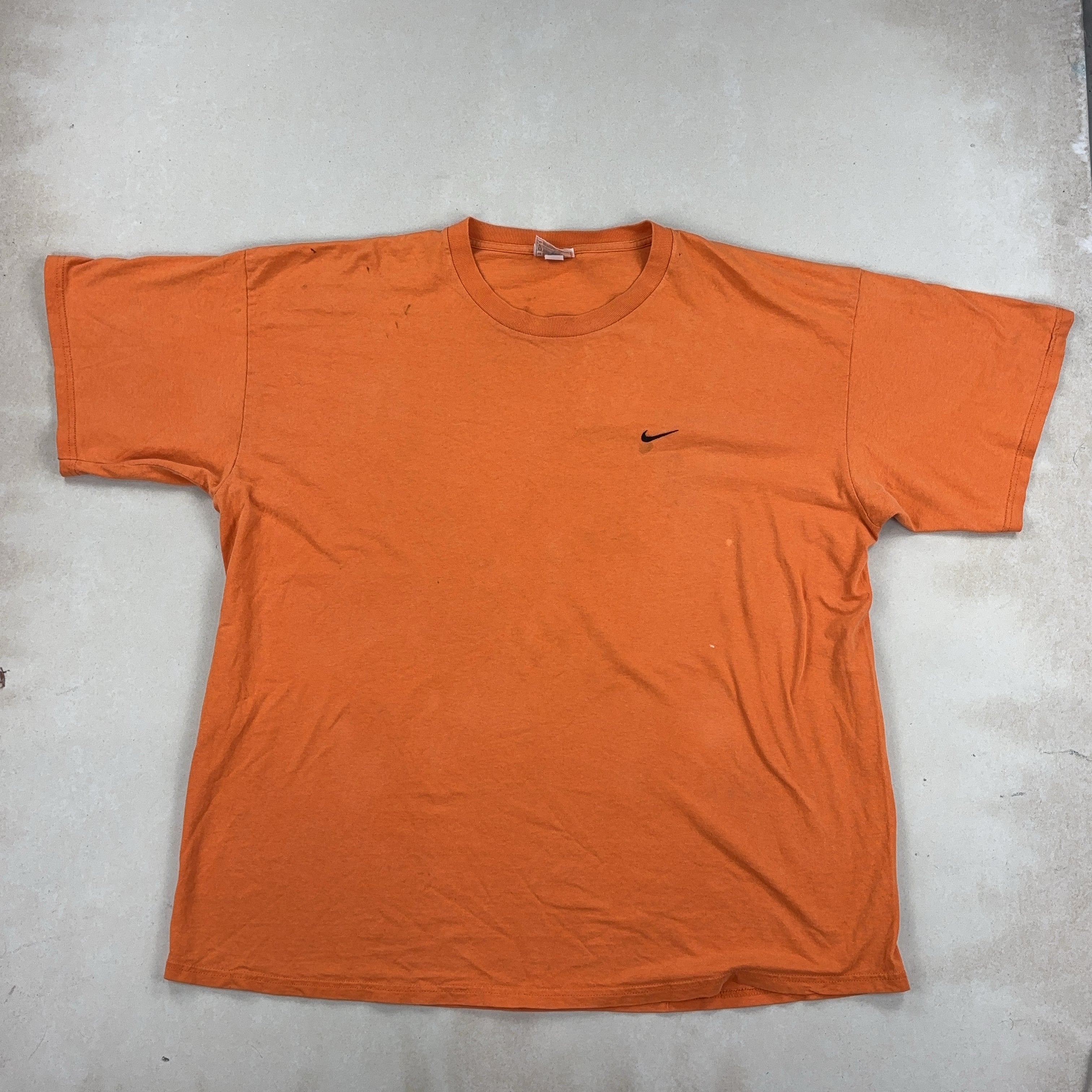 NIKE TEE - 2X LARGE