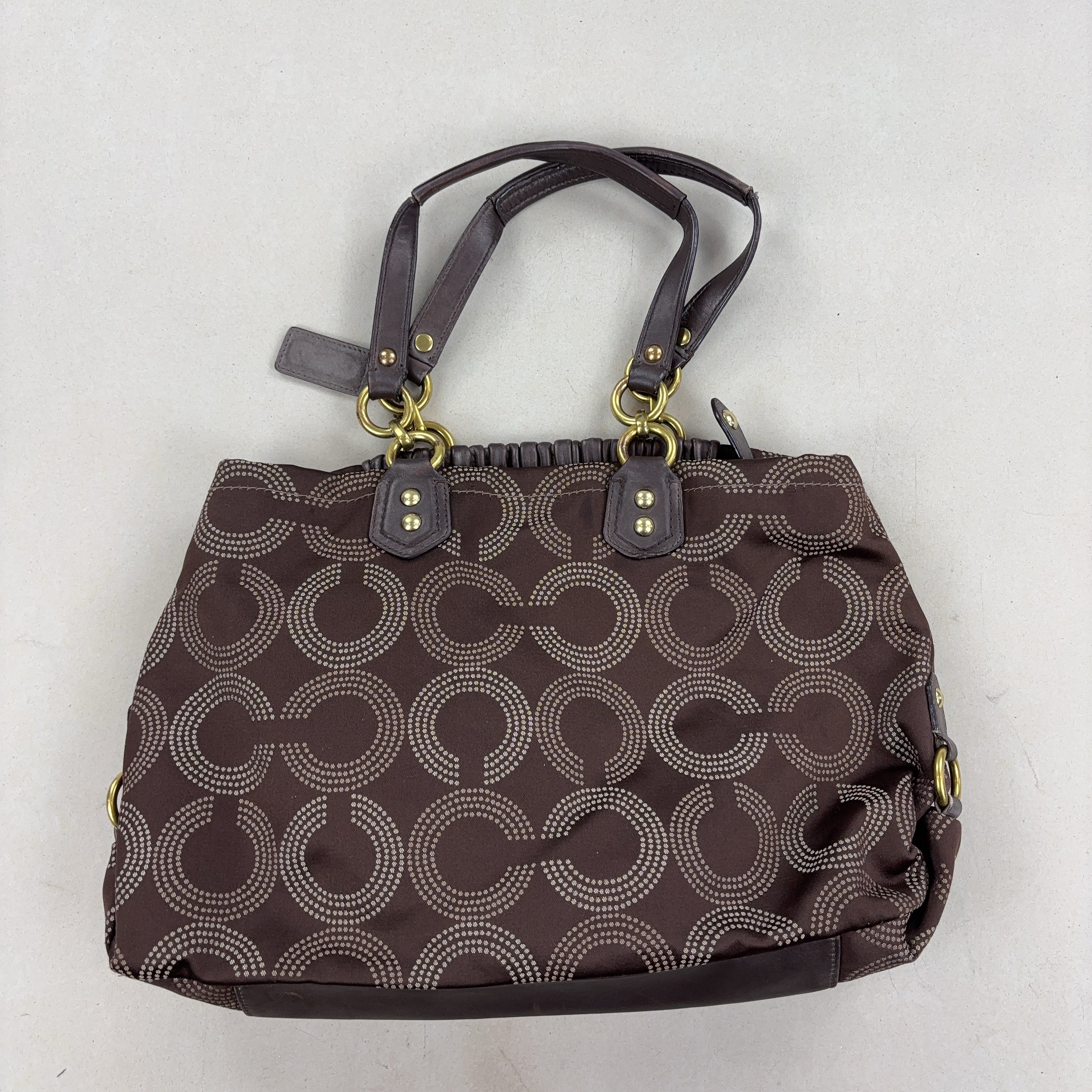 COACH HANDBAG - MEDIUM