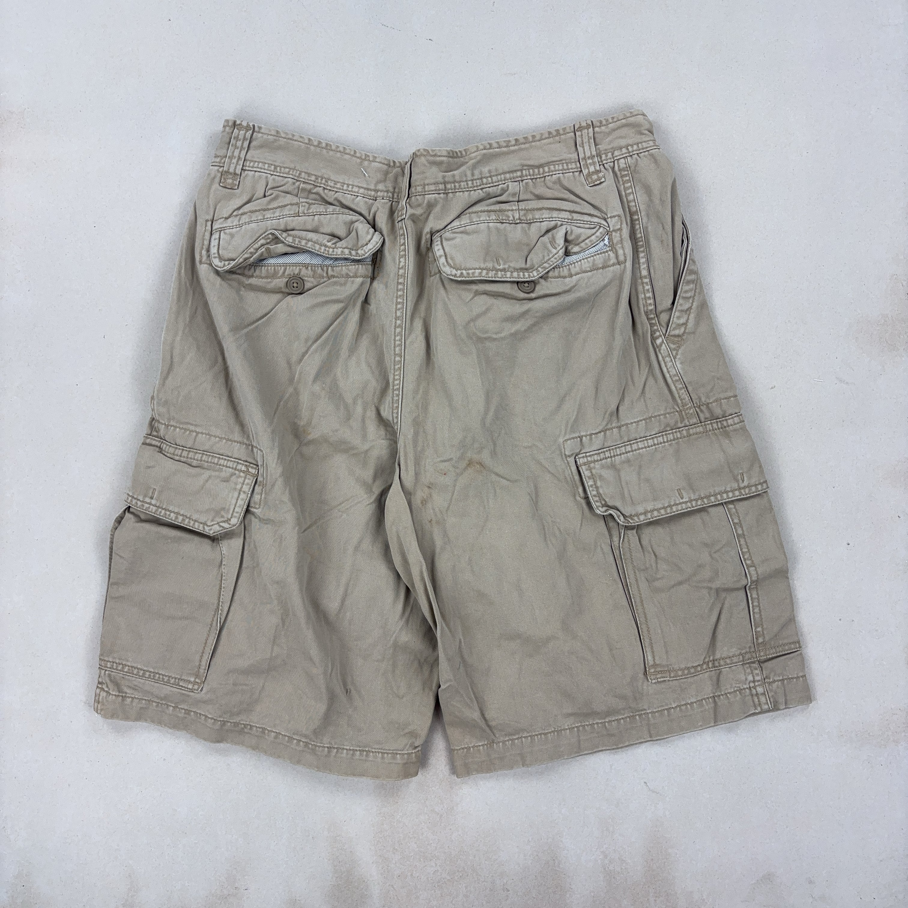 OLD NAVY SHORTS - LARGE