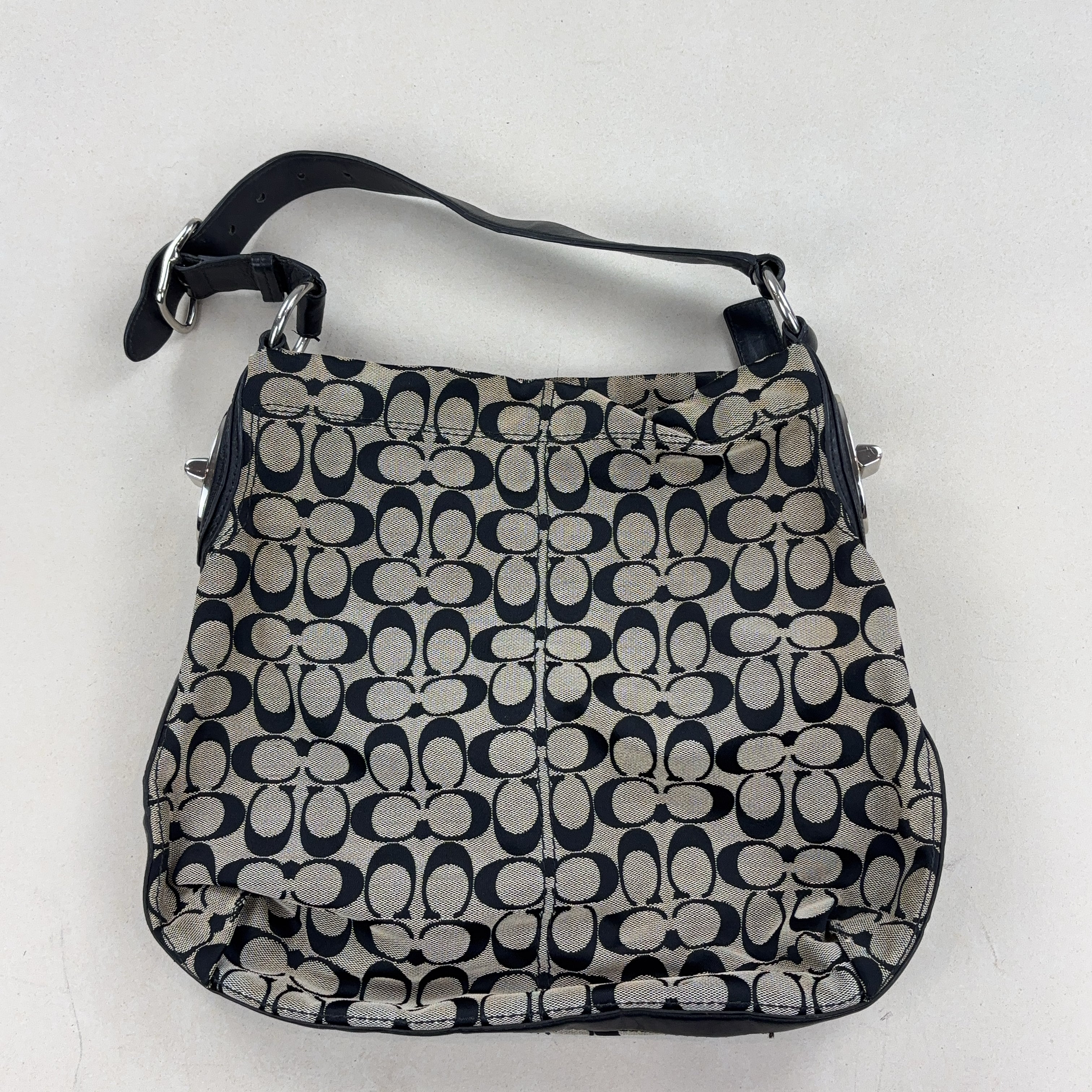COACH HANDBAG - MEDIUM