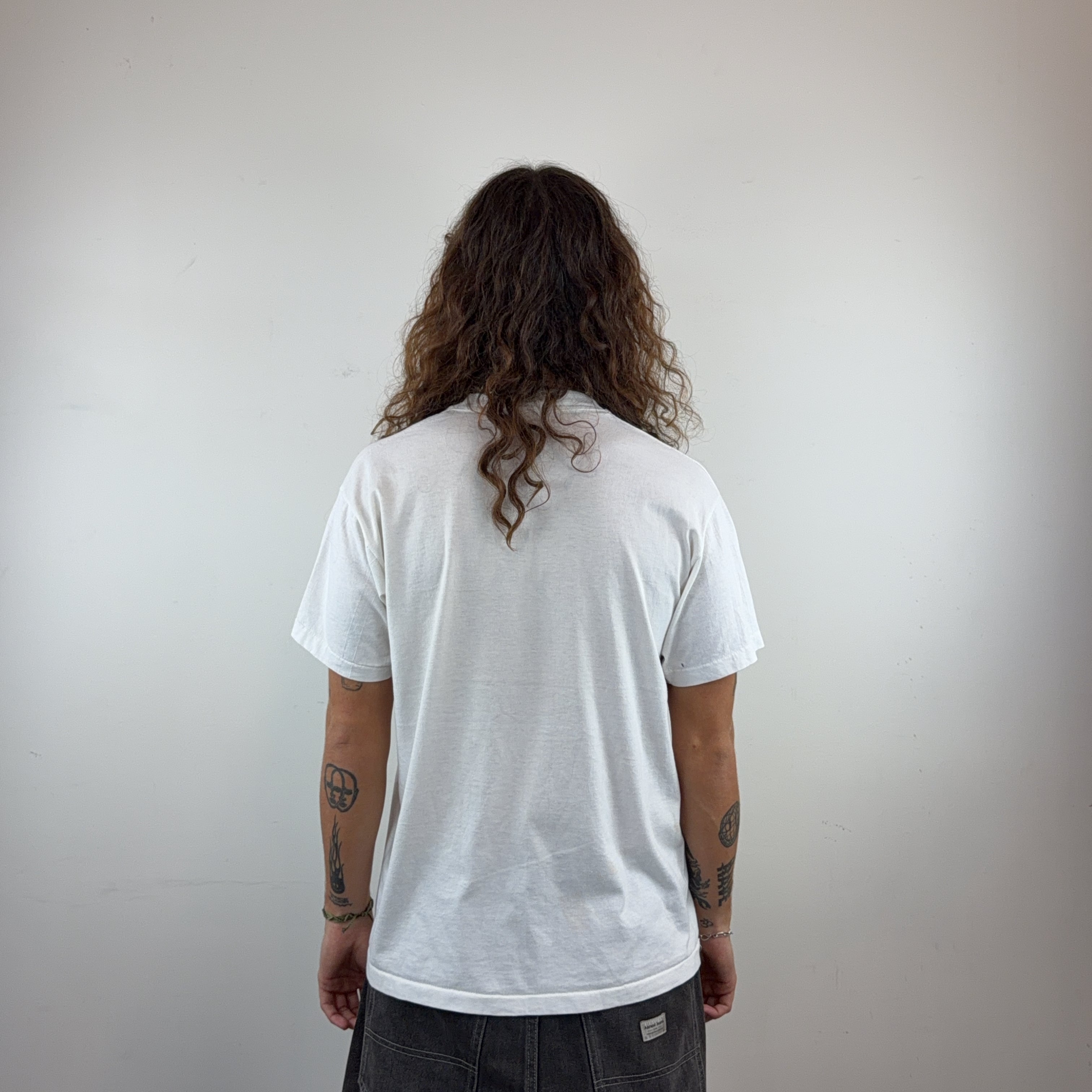 WHITE GRAPHIC TEE - LARGE