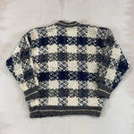 BUTTON UP KNIT - LARGE