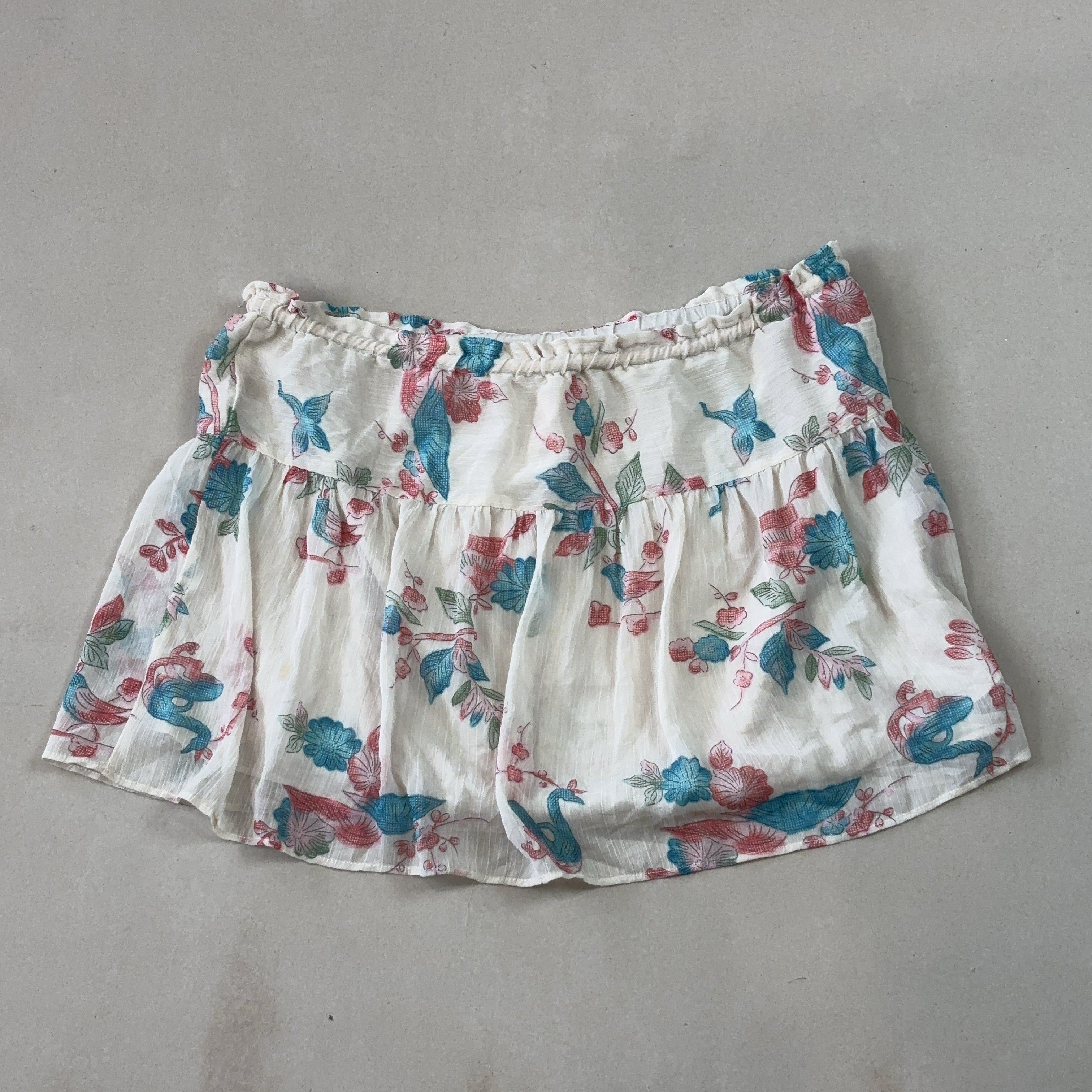 QUIKSILVER SKIRT - LARGE
