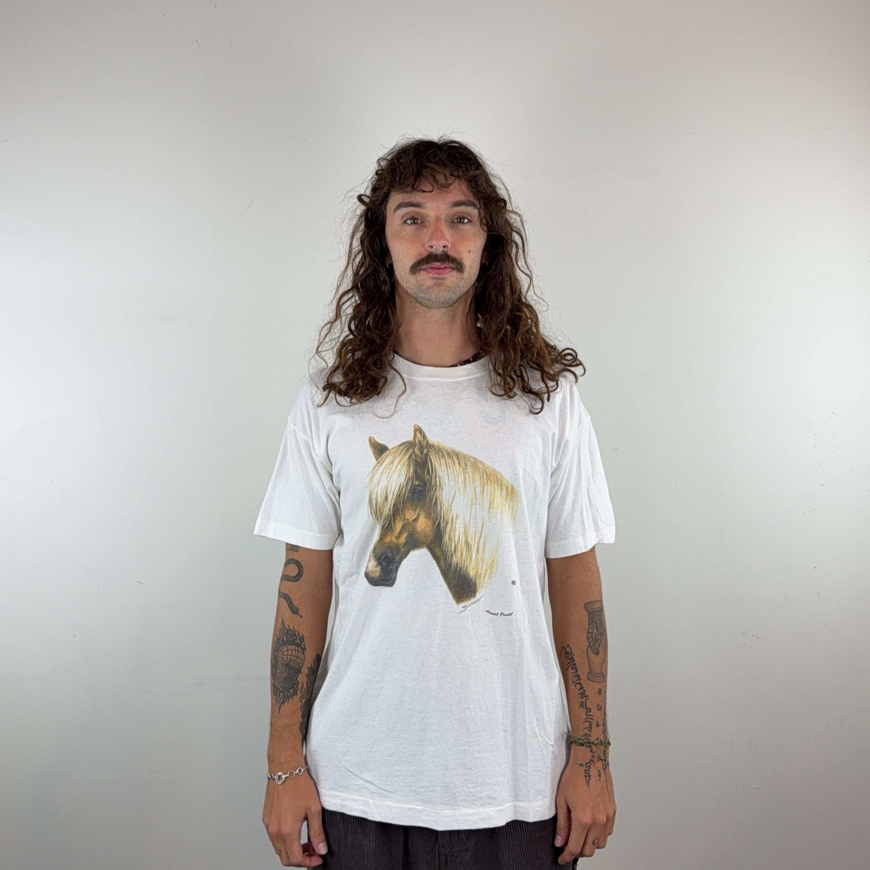 FRUIT OF THE LOOM TEE - LARGE