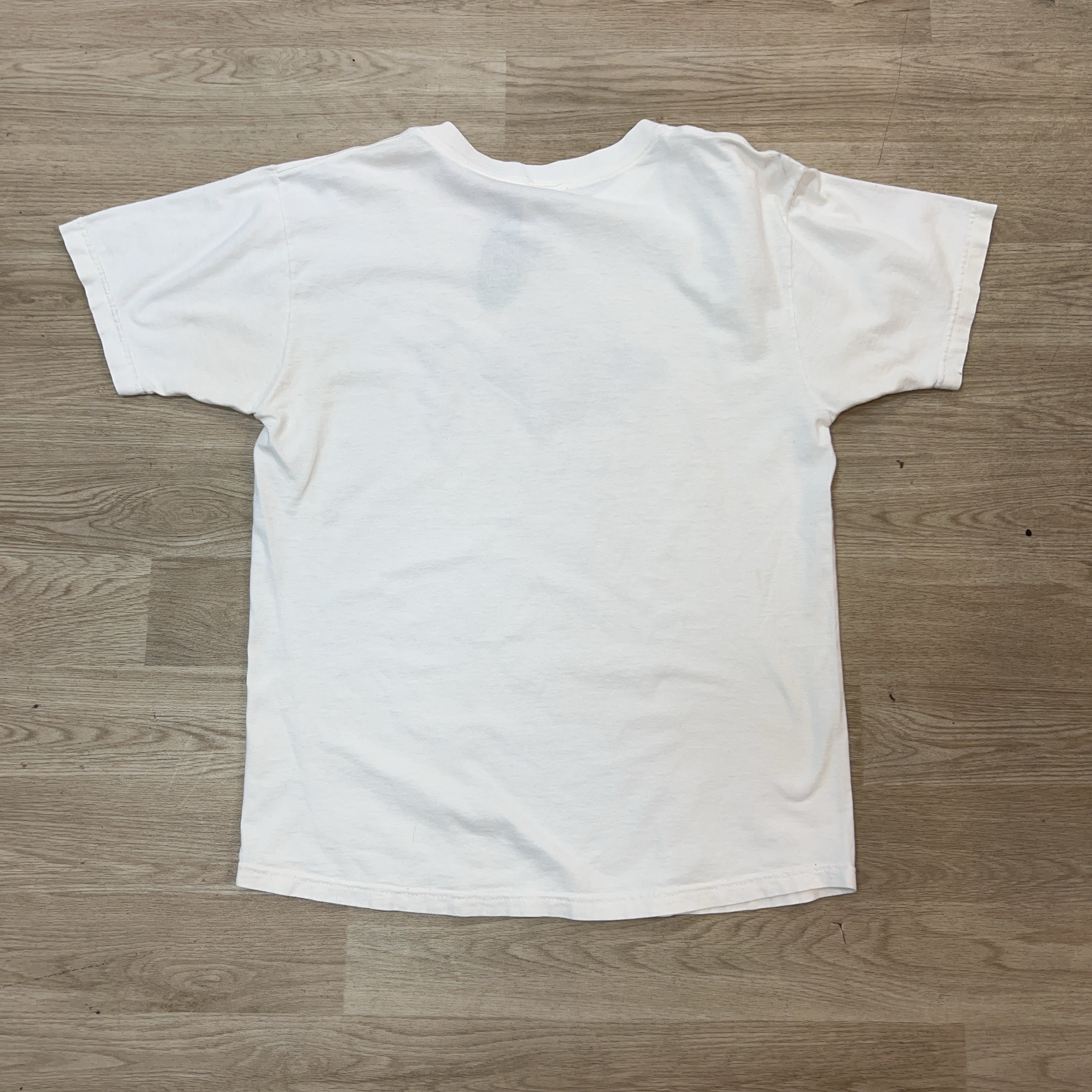 FRUIT OF THE LOOM TEE - MEDIUM