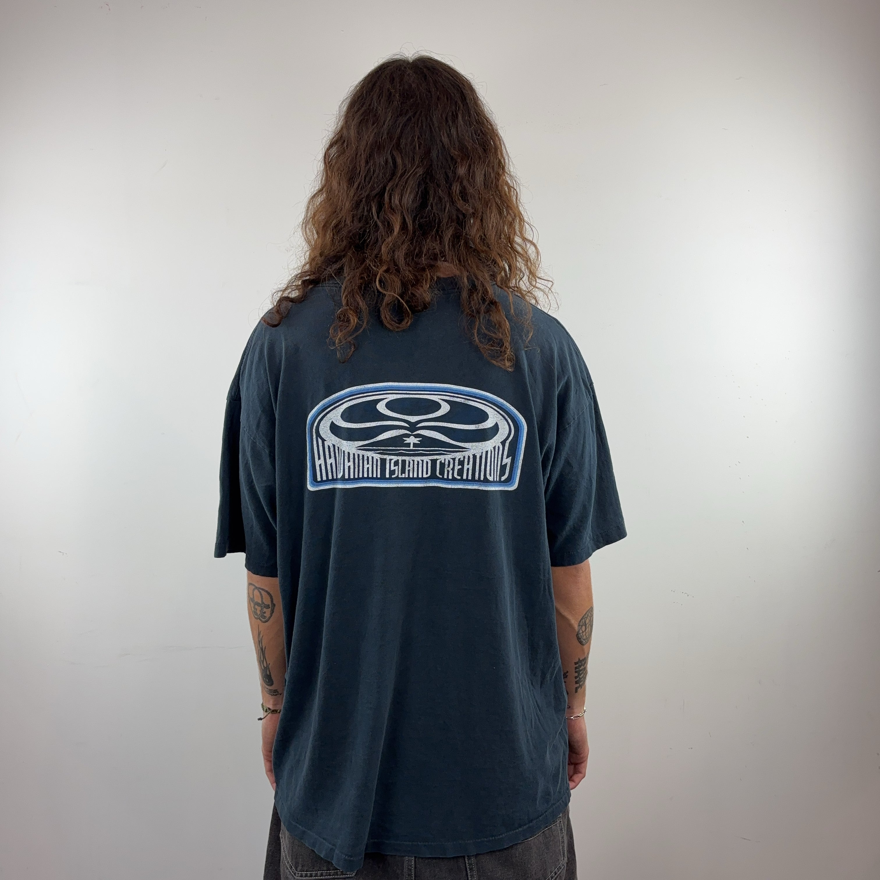 NAVY HAWAIIAN ISLAND CREATIONS TEE - X LARGE