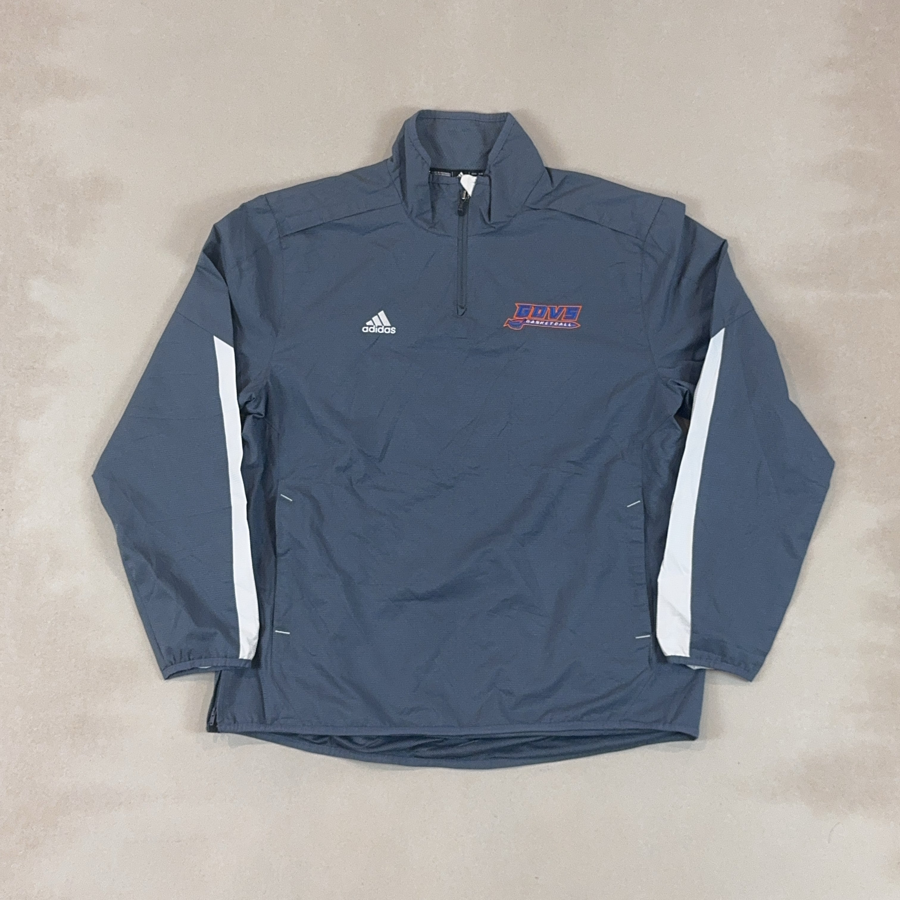 ADIDAS WIND BREAKER - LARGE