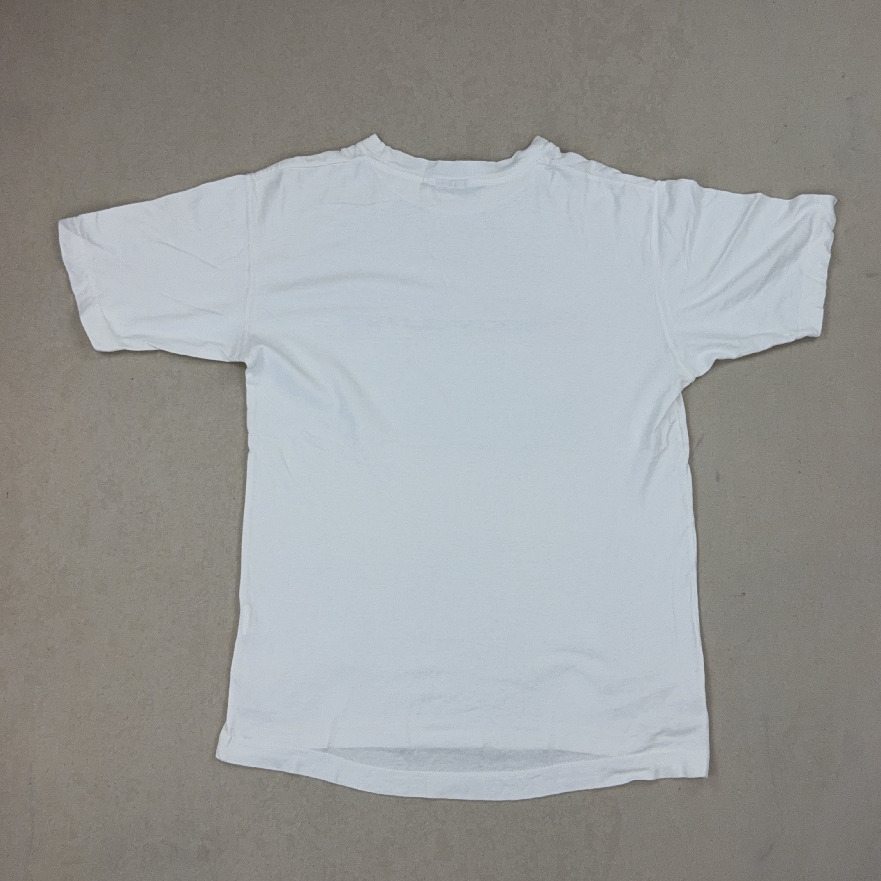 BODY GLOVE TEE - MEDIUM