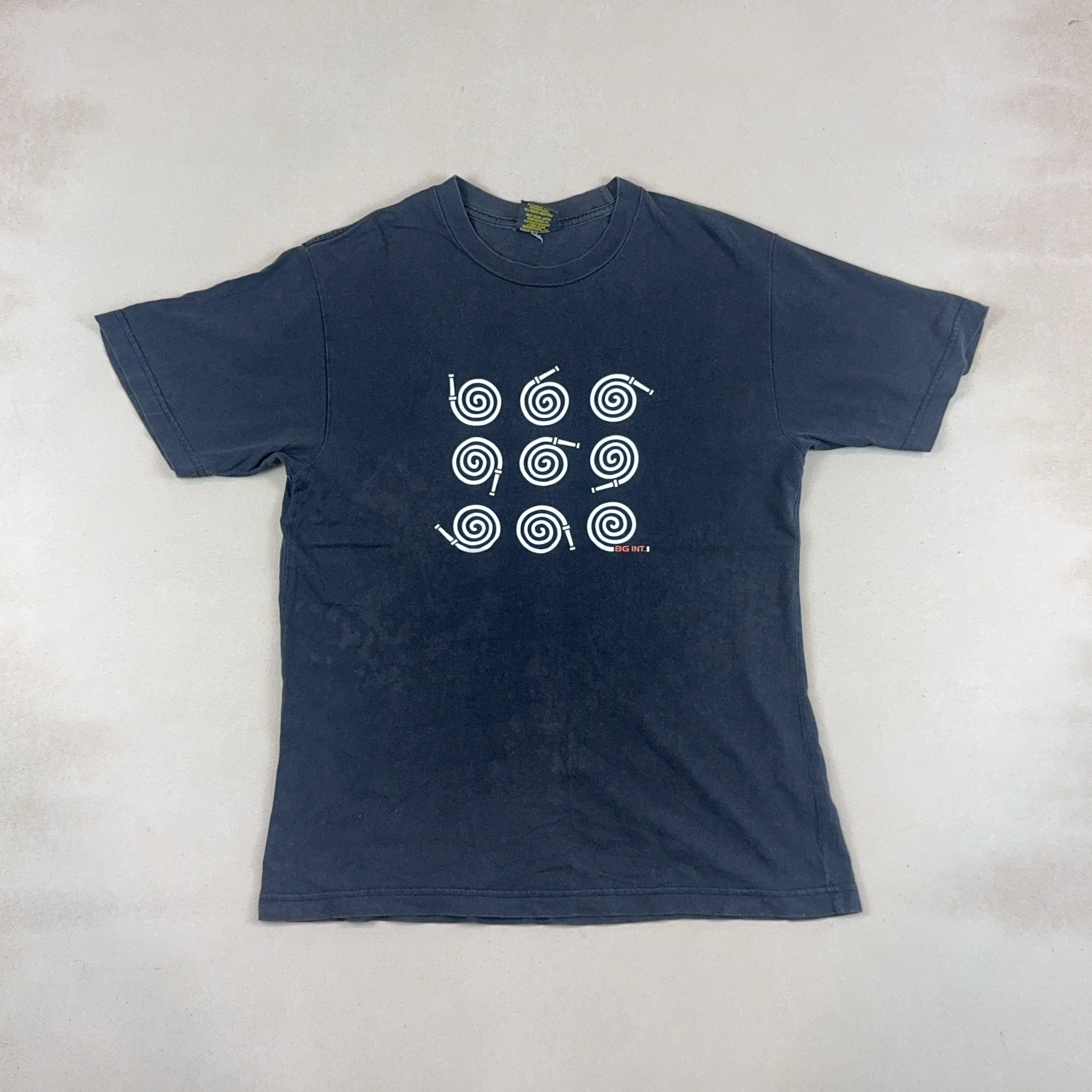 BODY GLOVE TEE - MEDIUM